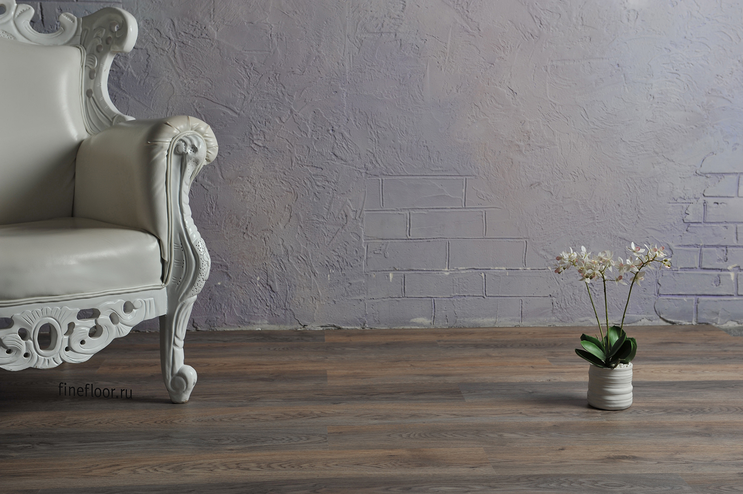 Кварцвиниловая плитка FineFloor замковая Light Дуб Борда FF-1333 1314×190×3,6 фото в интерьере Кварцвиниловая плитка FineFloor замковая Light Дуб Борда FF-1333 1314×190×3,6 фото в интерьере